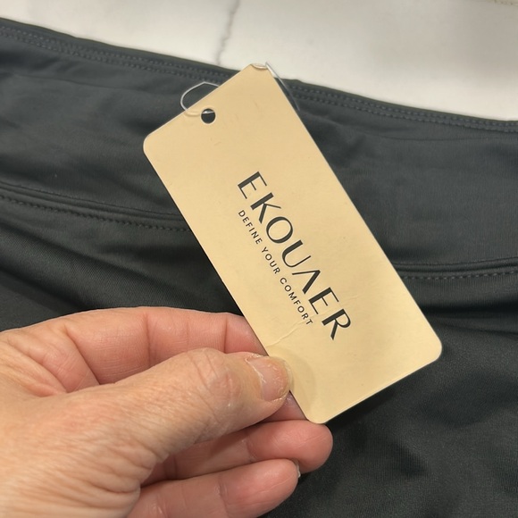 Ekouaer New With Tags‎ Skort. Size XXL - Picture 5 of 12